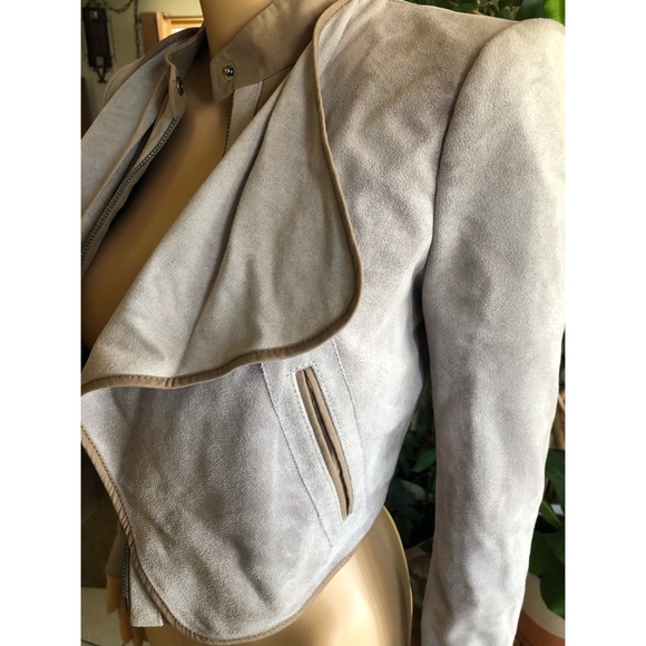 Women’s Jacket - Picture 5 of 8